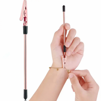 Outil de bracelet de main